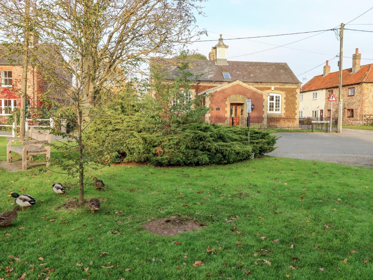 The Old School Villa Wereham Exterior photo